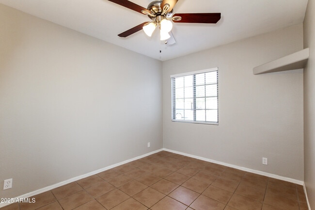 Building Photo - 6653 N 84th Ln