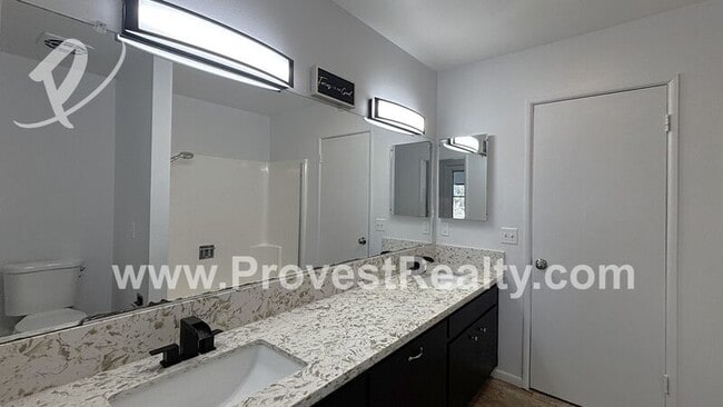 Building Photo - 11889 Jacaranda Ave