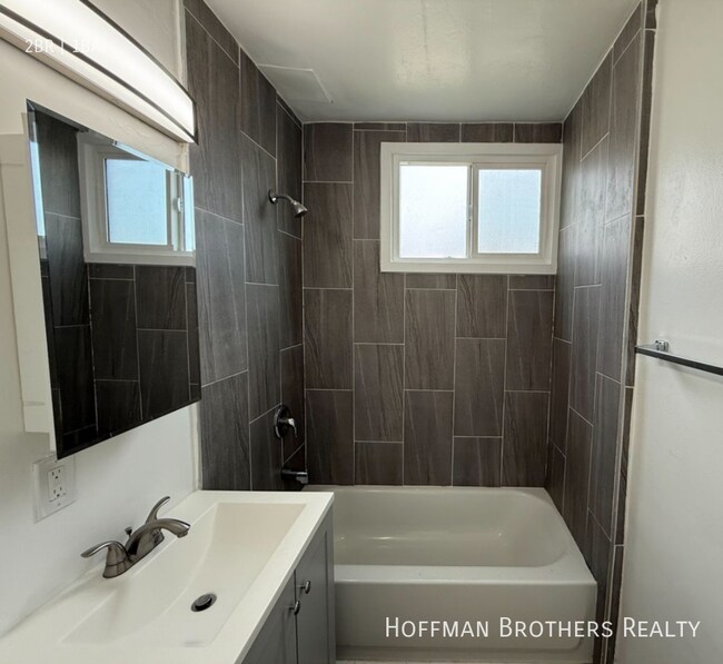 Building Photo - 7337 Woodman Ave