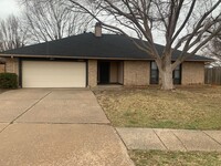 Building Photo - Nice Edmond 3 Bed Home