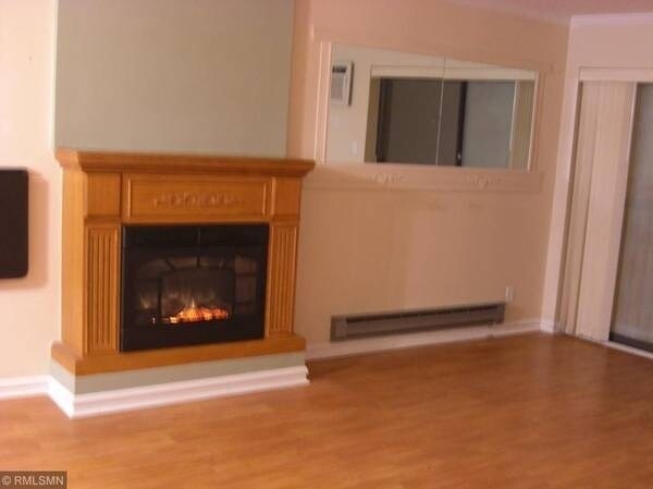 Building Photo - 925 30th Ave S