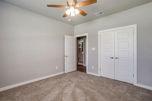 Building Photo - 1025 E Coral Way