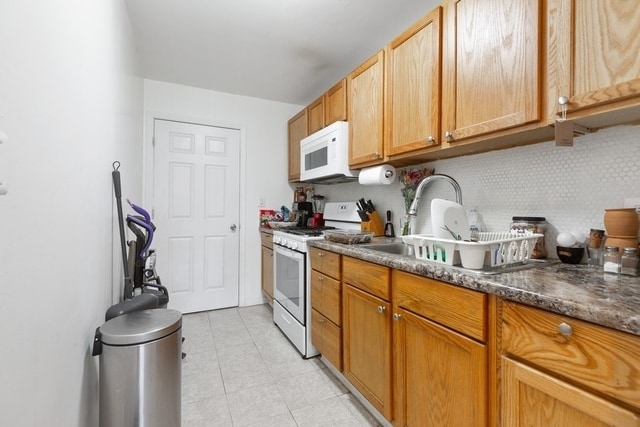 Building Photo - 1936 S Carpenter St