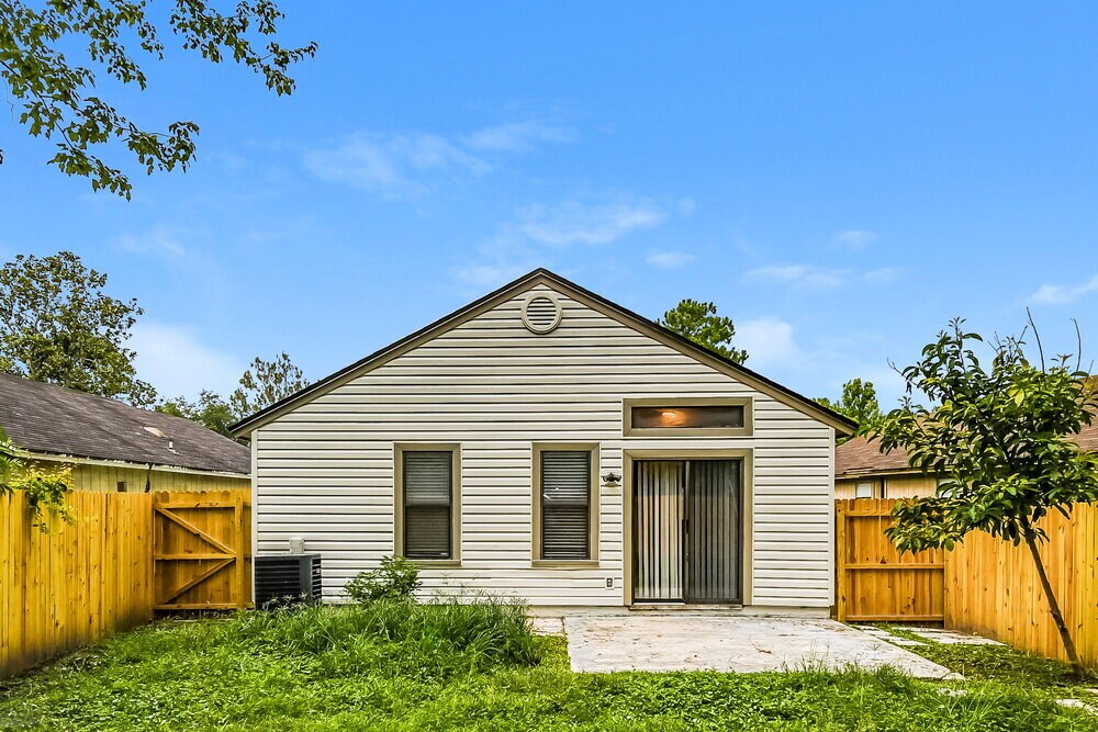 Building Photo - 2610 Malibu Cir