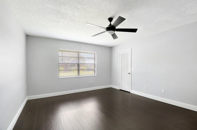 Building Photo - 21553 Cypress Hammock Dr