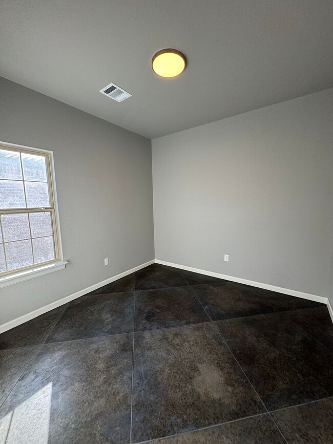 Building Photo - Brand New Construction 4/2/2 Beacon Pointe...