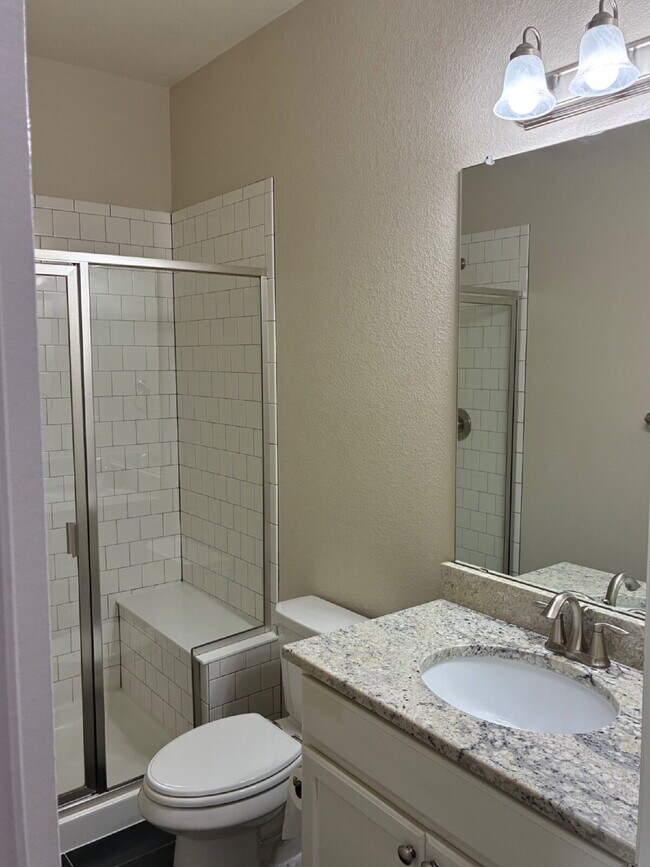 Building Photo - 9077 E Phillips Ln