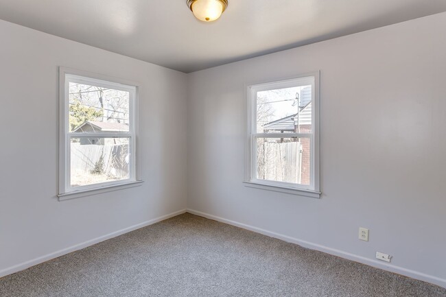 Building Photo - Cozy Single Family home in Southeast Wichita