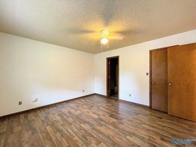 Building Photo - 112 Hazelwood Dr