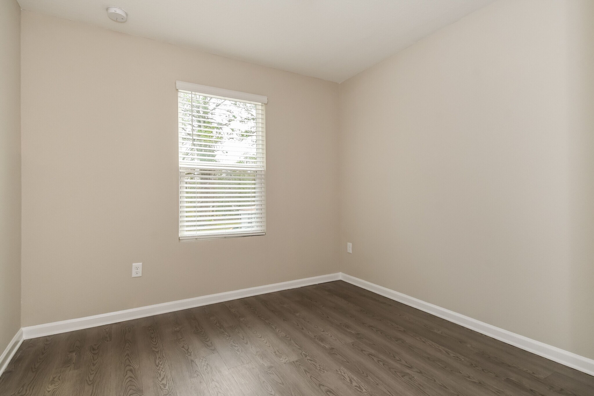 Building Photo - 12719 Camden Rd