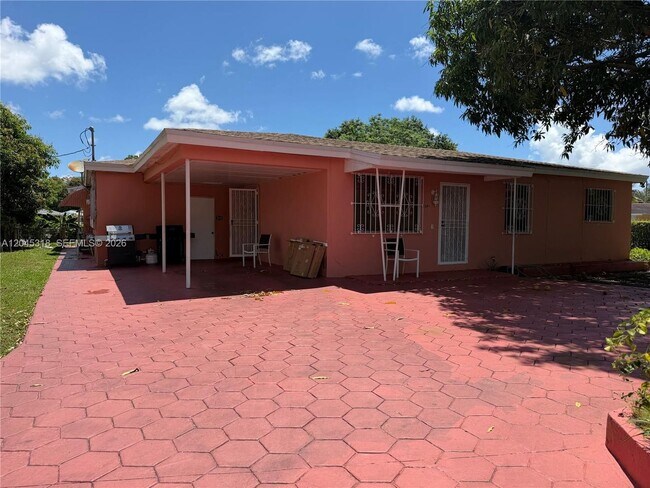 Building Photo - 9201 Broad Manor Rd