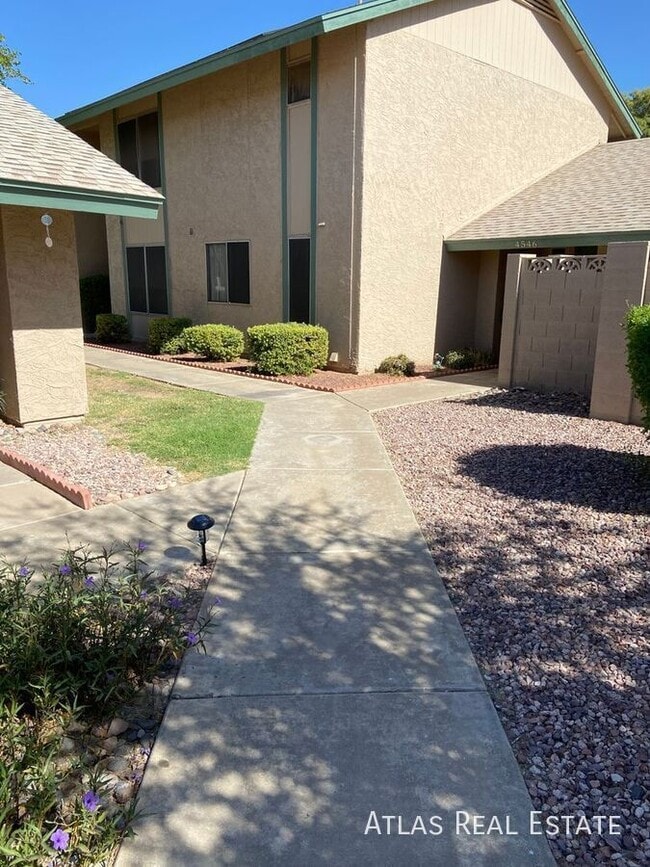 Building Photo - 4546 W Continental Dr