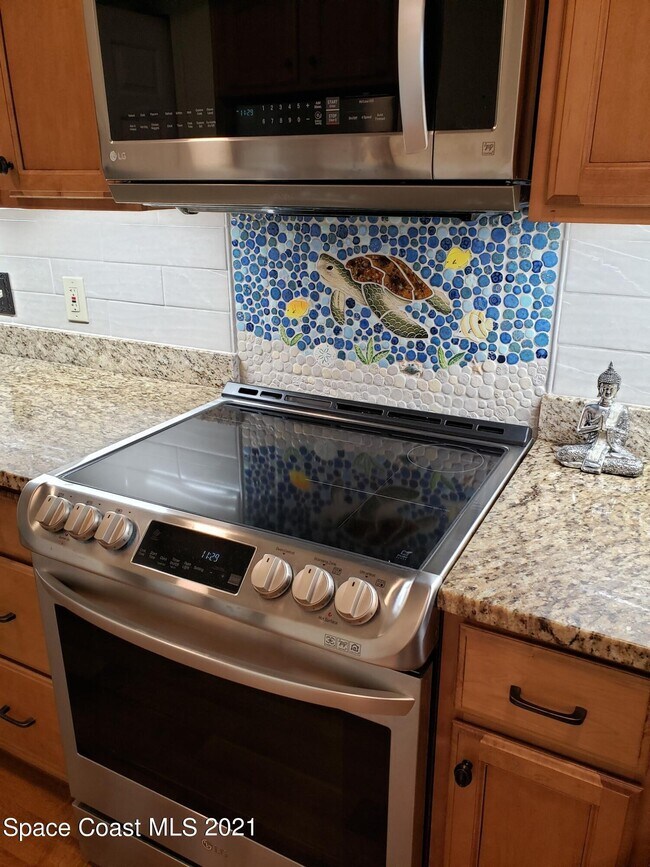 Building Photo - 85 S Atlantic Ave