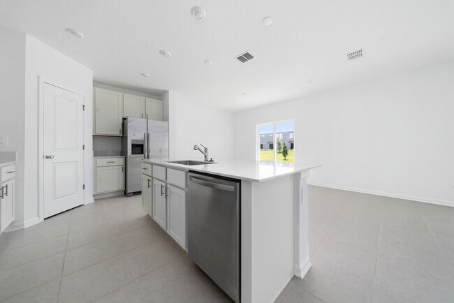 Building Photo - 5858 Le Marin Wy