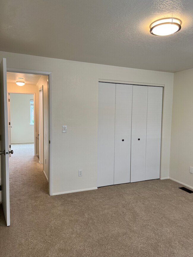 Building Photo - 3670 Casteel Street