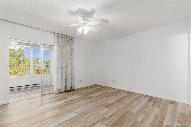 Building Photo - 1225 NW 21st St