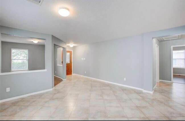 Building Photo - 16407 Grants Manor Ct