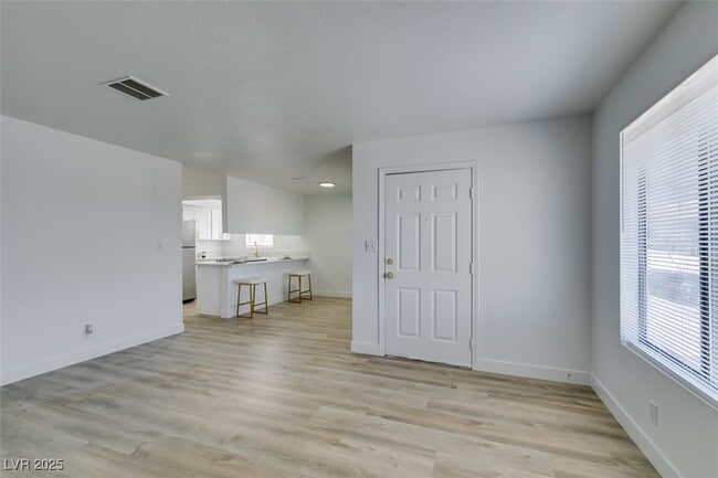 Building Photo - 6932 Kilgore Dr
