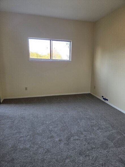 Building Photo - 1256 Stanhope Ln