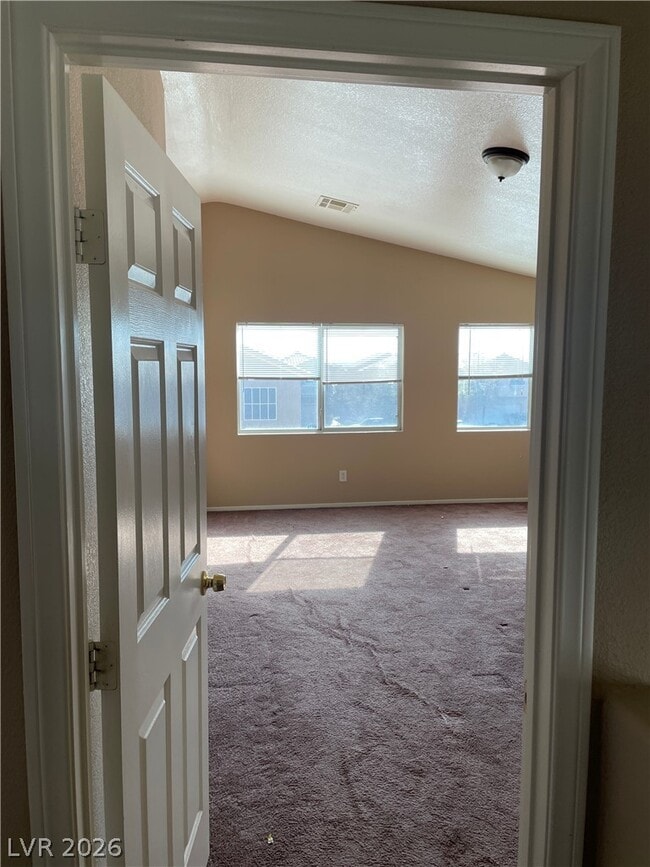 Building Photo - 3753 Hollycroft Dr