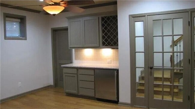 Building Photo - 6556 Bennington Bluff Ct