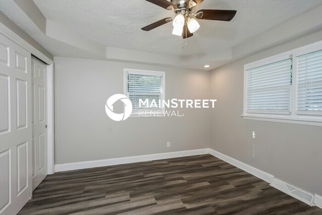 Building Photo - 1712 Star Rest Dr