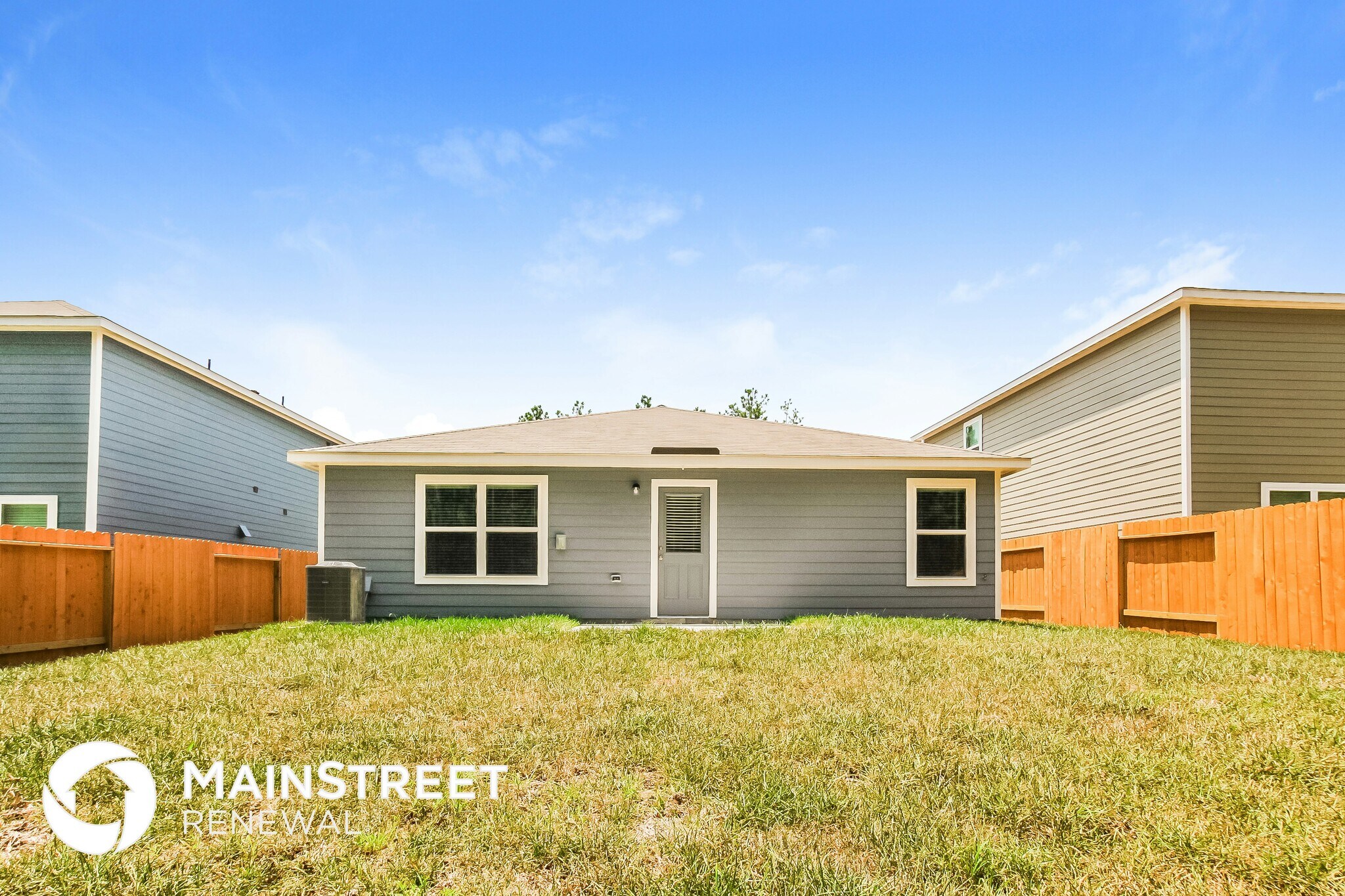Building Photo - 23055 Bellini Dr