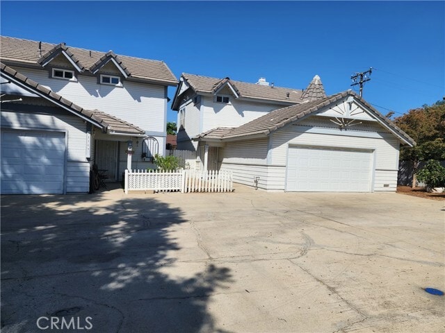 Building Photo - 1165 S Reservoir St