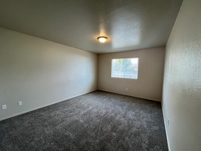 Building Photo - 16665 Chino Ave