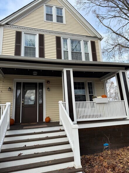 Building Photo - 601 Highland Ave