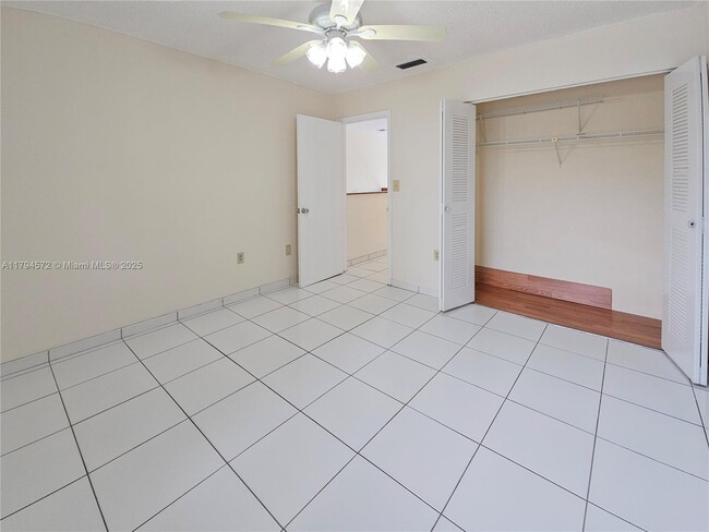Building Photo - 1341 SW 124th Ct