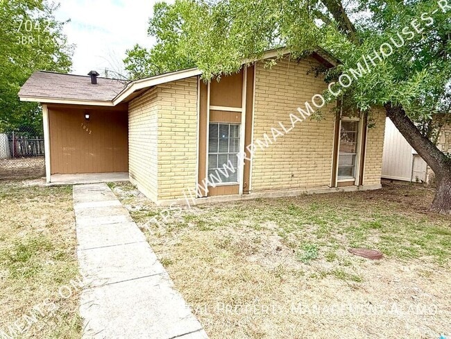 Primary Photo - 7042 Oldham-