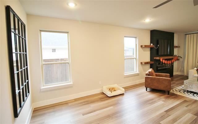 Building Photo - 218 Mockingbird Dr