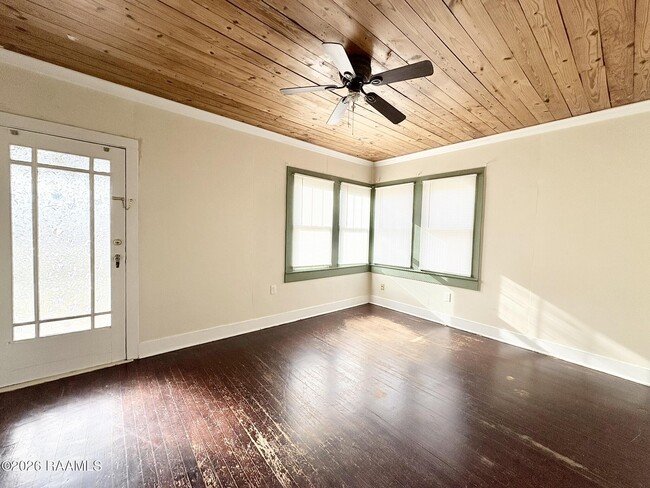 Building Photo - 1110 W Congress St