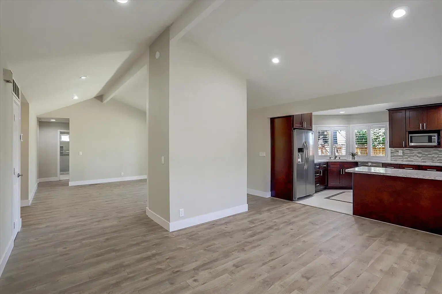 Building Photo - 4075 Beebe Cir