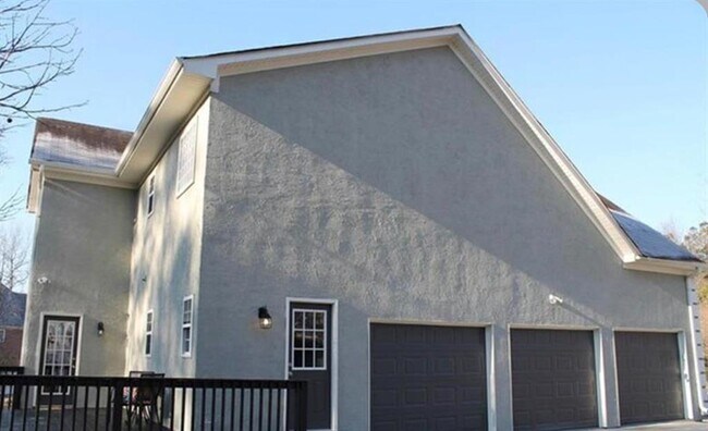 Building Photo - 120 Canal Pl
