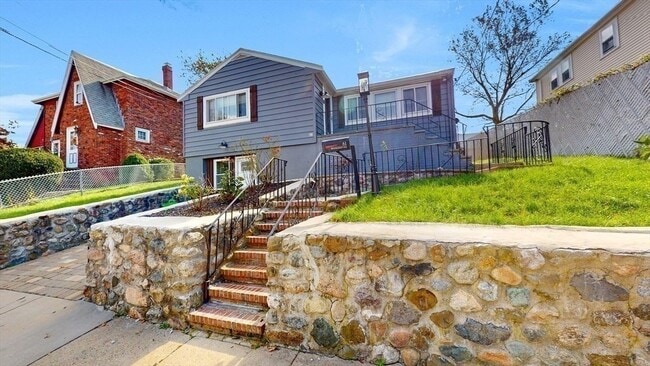 Building Photo - 61 Montmorenci Ave
