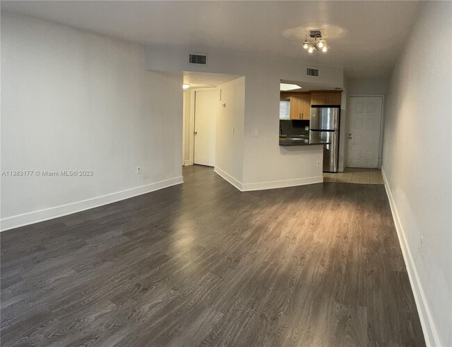 Building Photo - 8225 Lake Dr