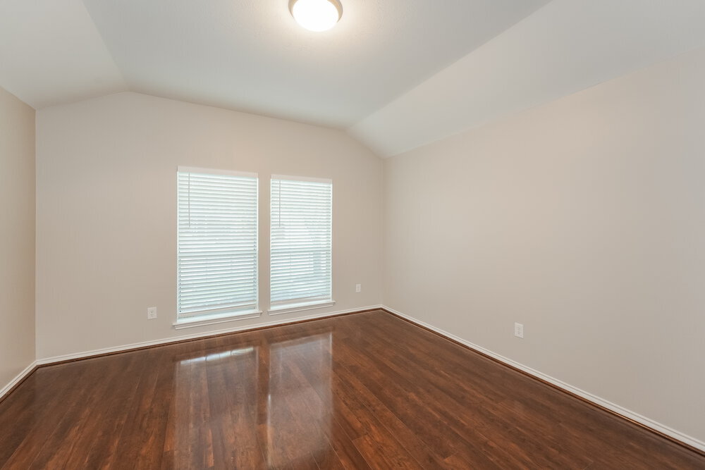 Building Photo - 3830 Lake Ballinger Ln