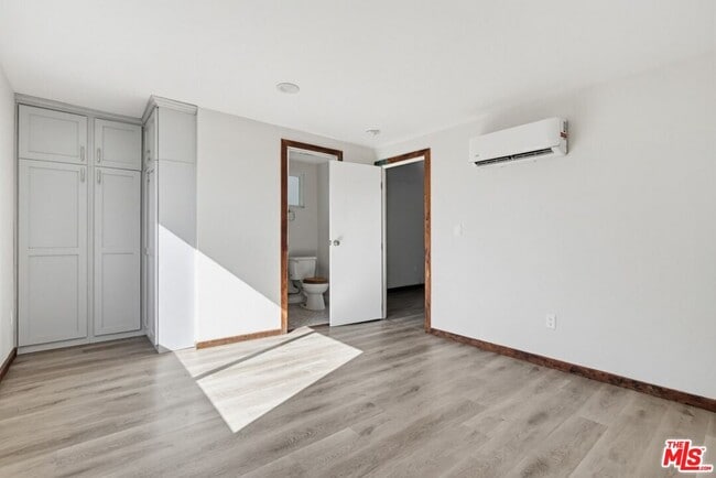 Building Photo - 2163 W 27th St