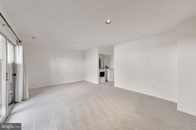 Building Photo - 3548 Softwood Terrace