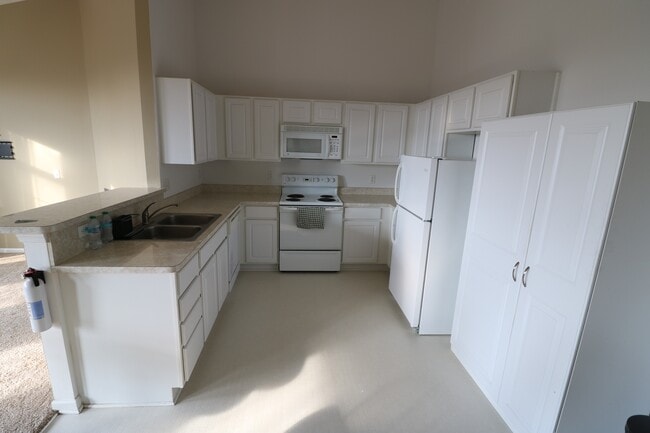 Building Photo - 43039 Strand Dr