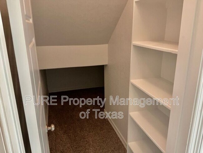 Building Photo - 18005 Pomelo Ln