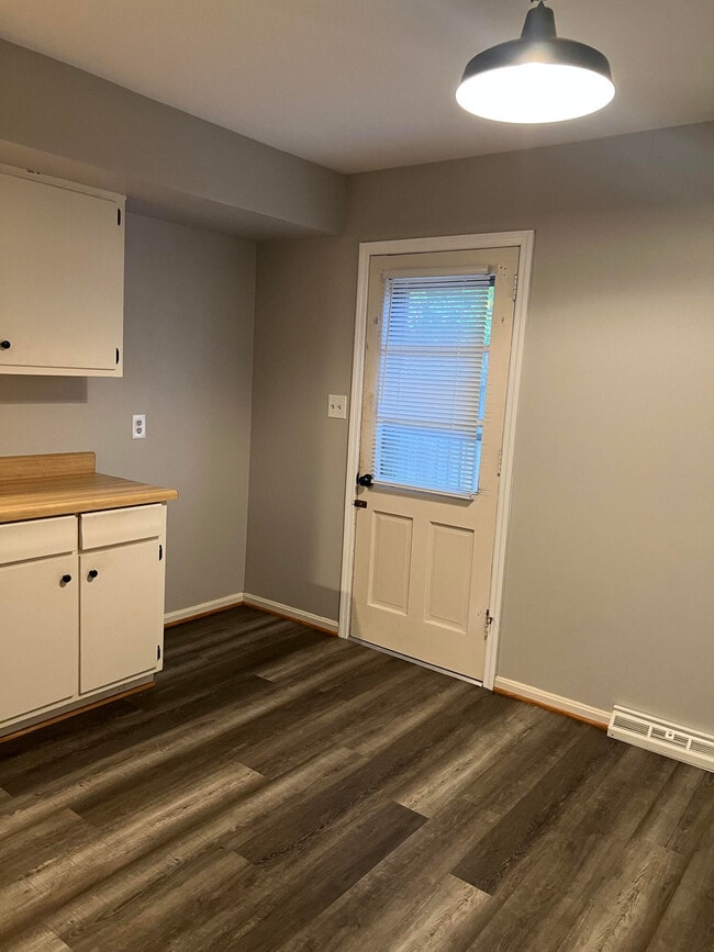 Building Photo - 4019 Winnepeg Way