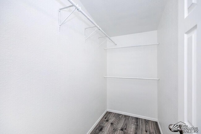 Building Photo - 10439 E 37th St