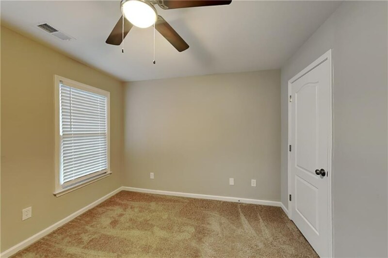 Building Photo - 3930 Summit Gate Dr