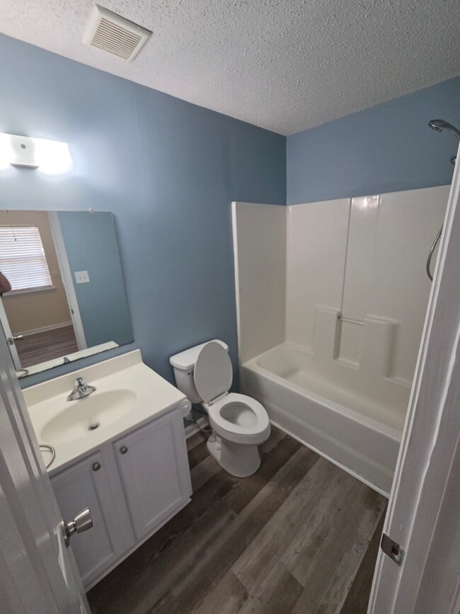 Building Photo - 2093 Brandymill Ln