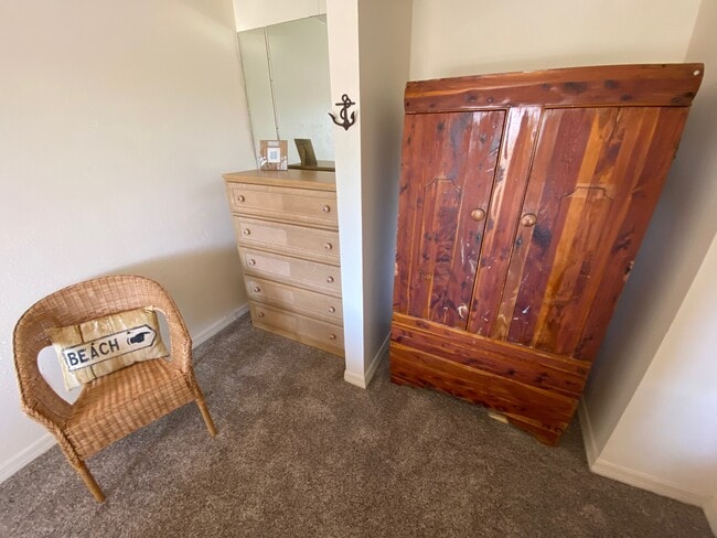 Building Photo - 3401 E Debazan Ave