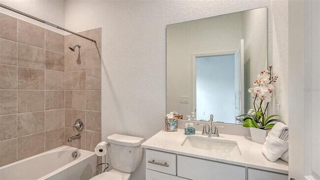 Building Photo - 10896 Pinot Dr