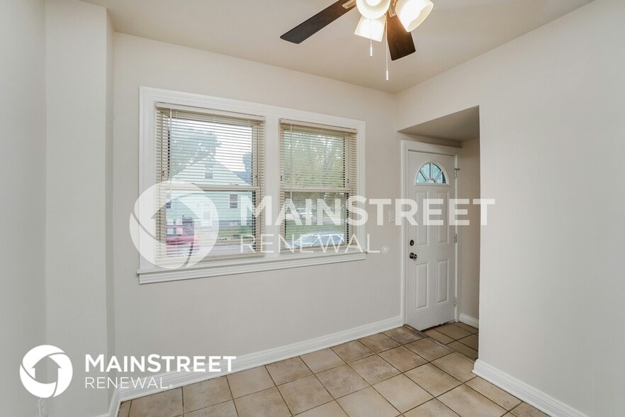 Building Photo - 3901 Jewell Ave